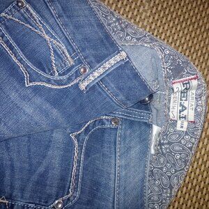 Woman's Ariat jeans size 33r
